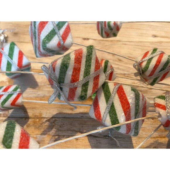 Set of 3 Red, Green and White Sugar Coated Christmas Present Floral Pick / Spray - Picture 4 of 5